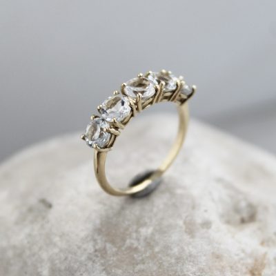 Anillo Frida White